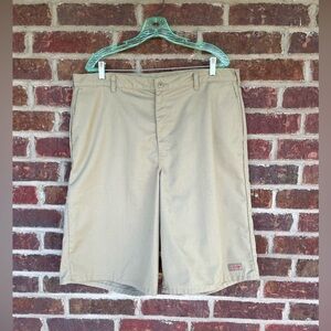Men’s Dickies Tan Loose Fit Flat Front Work Shorts Size 40